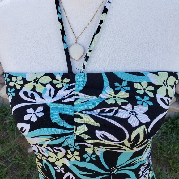 Halter Dress - Picture 2 of 5